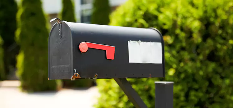 Secure Mailboxes for Packages Marquette
